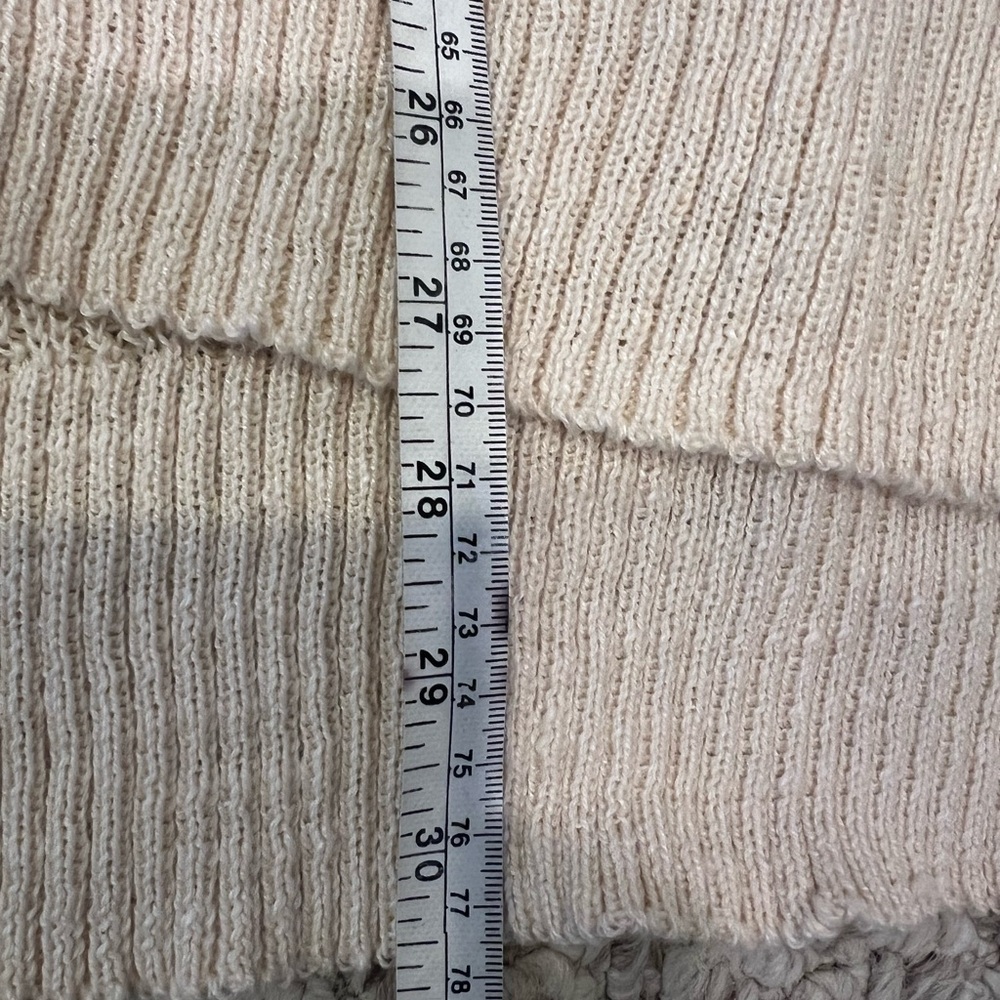 American Eagle Outfitters Cream V-Neck Sweater - Picture 8 of 8